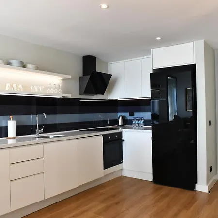 G Tower Furnished *