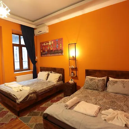 Taksim Pandora * Provincia di Istanbul
