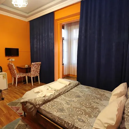 Taksim Pandora * Provincia di Istanbul
