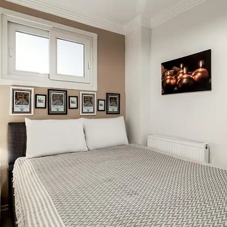 Cozy Flat Close To Various Malls In Kagithane Apartment