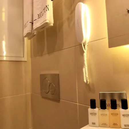 Hotel Molton Monapart Mecidiyekoy 4*