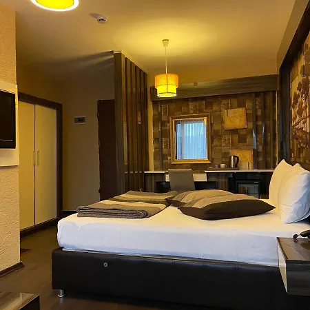 Hotel Lider *