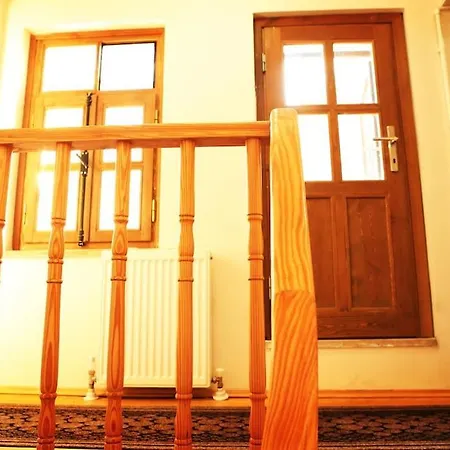 Ariya Yildiz Apart 101 *