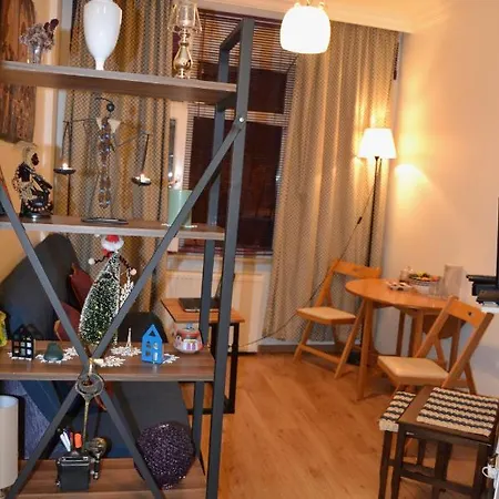 Amazing Rooftop View & Location Apartment *