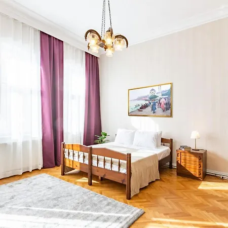 アパート Historical Flat With A Lovely Sea View In Beyoglu *