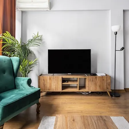 Апартаменты Exceptional Flat With Balcony In Sisli *