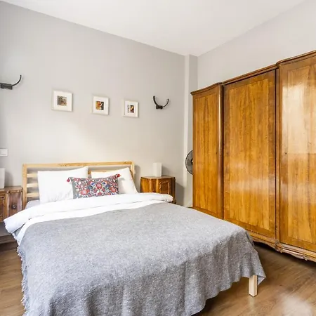 Exceptional Flat With Balcony In Sisli Apartment