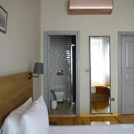 Hotel Roco Beyoglu 2*
