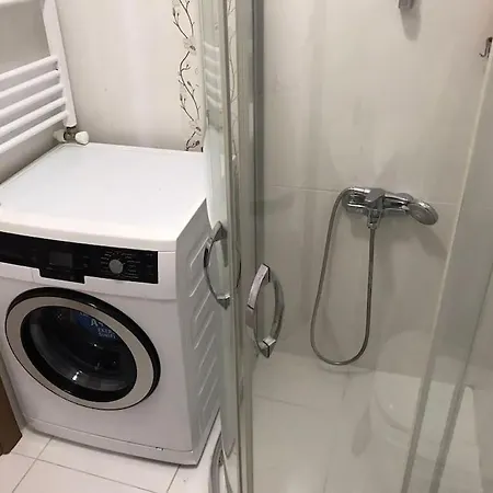 Apartment Istanbul'un Merkezinde Cevahir Avm Karsisi 1+1 Yeni Ev