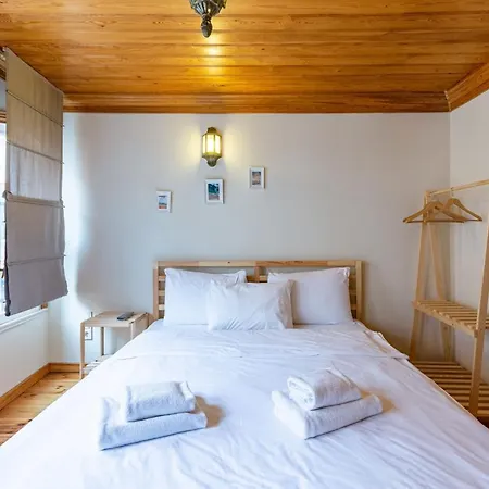 Cozy Flat Near Trendy Attractions In Balat Fatih Apartment
