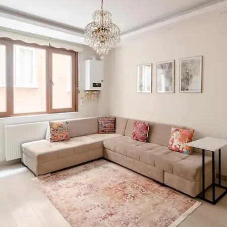 Istanbul'un Merkezinde Cevahir Avm Karsisi 1+1 Yeni Ev * Istanbul