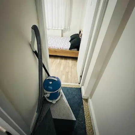 Affordable Private In A Shared Flat In Sisli アパート *