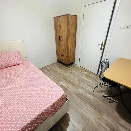 Affordable Private In A Shared Flat In Sisli * イスタンブール