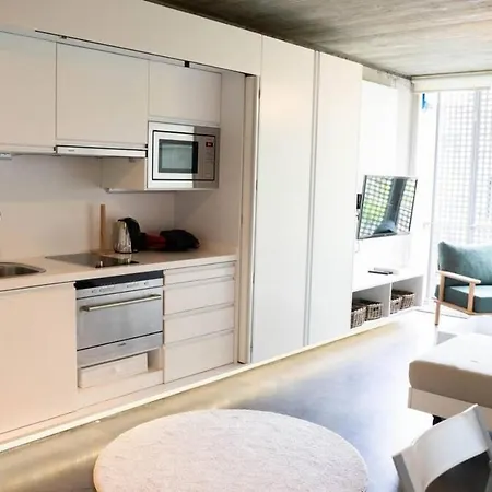 Апартаменты Sleek And Duplex House In Beyoglu Стамбул
