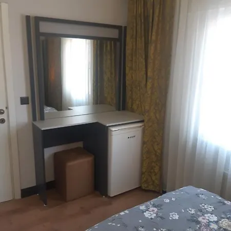 Отель Evin