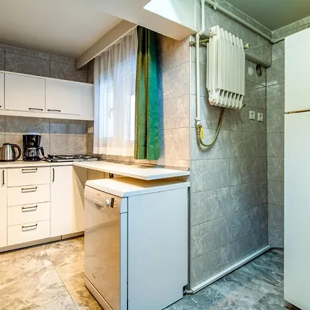 Apartment Stunning Flat With Excellent Location In Tesvikiye