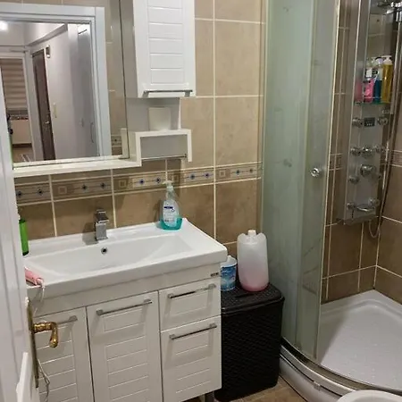2 Bedroom 5 Bed Peaceful Calm Full Kitchen,all Items Available Luxury And Relax * Istanbul