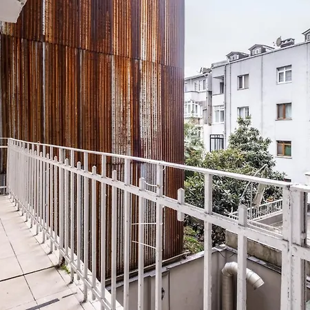 Centrally Located With Balcony In Sisli
