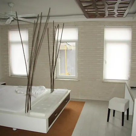 Mio Hotel 3*