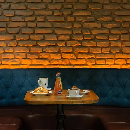 Otel Bossuite Kadikoy