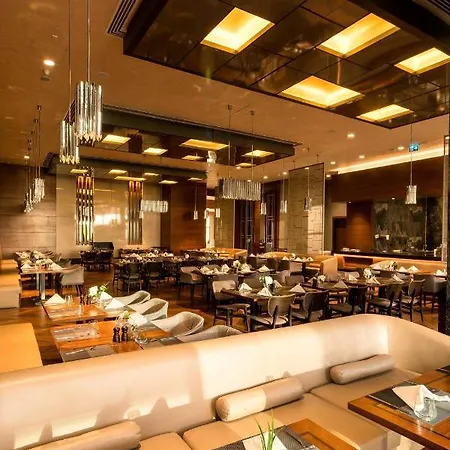 Sheraton Grand Atasehir 5*