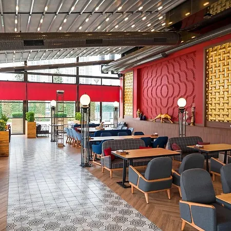 Sheraton Grand Atasehir Hotel 5*