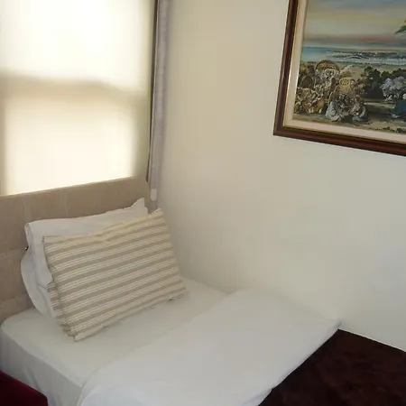 Eagles Budget Bed & Breakfast Istanbul