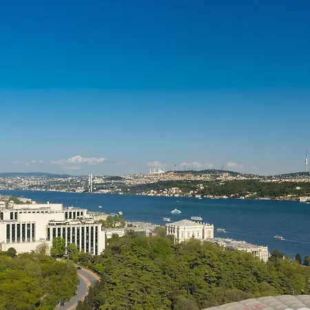 מלון The Ritz-carlton, At The Bosphorus 5*