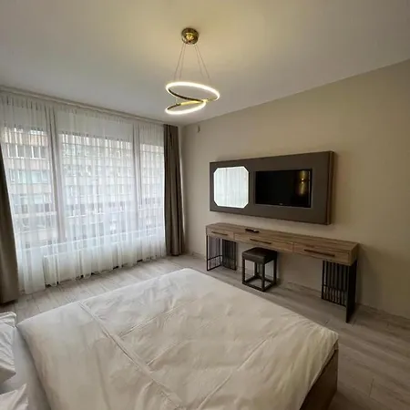 Center Apartment, Sisli, Near Metro Apartment