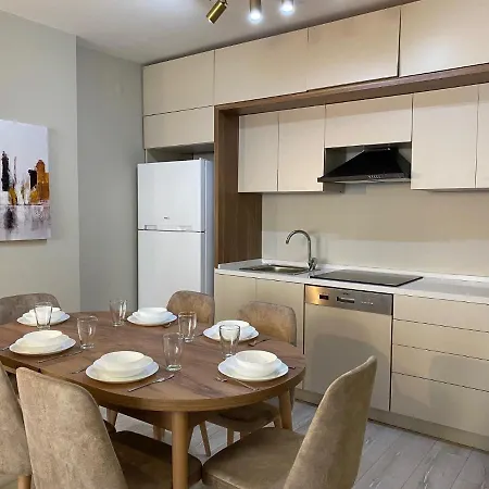 Center Apartment, Sisli, Near Metro *