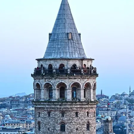 Galata Spacious Apartment *