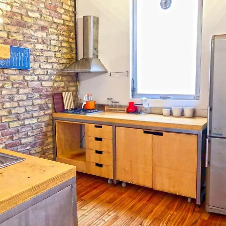 Galata Spacious Apartment