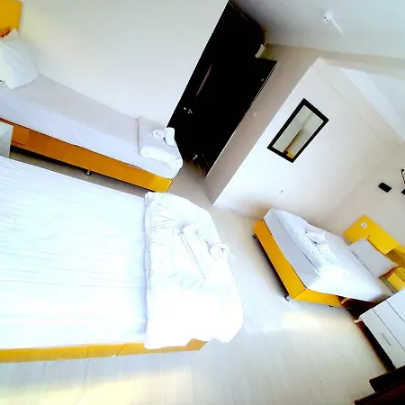 Ozbekler Hotel-old