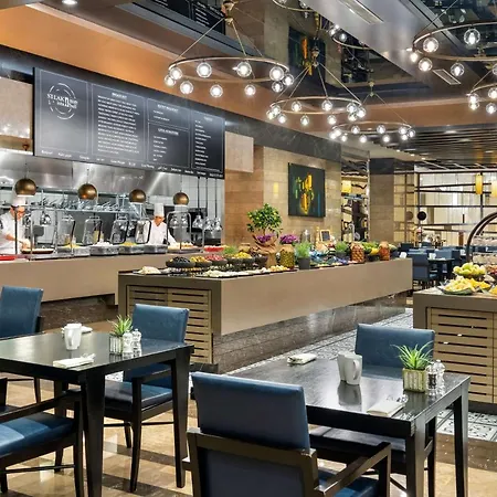 Radisson Blu Hotel, Sisli Szálloda 5*