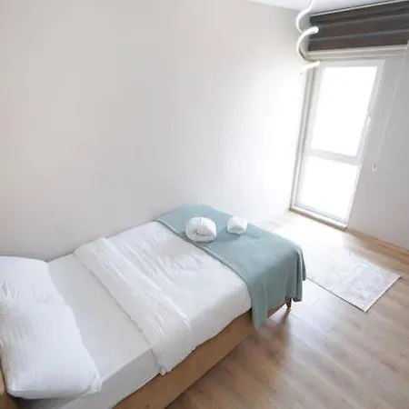 Apartment Two Bedroom King Deluxe Is9 *
