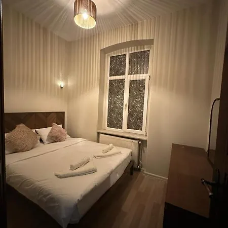 Sweet Family Apartment
