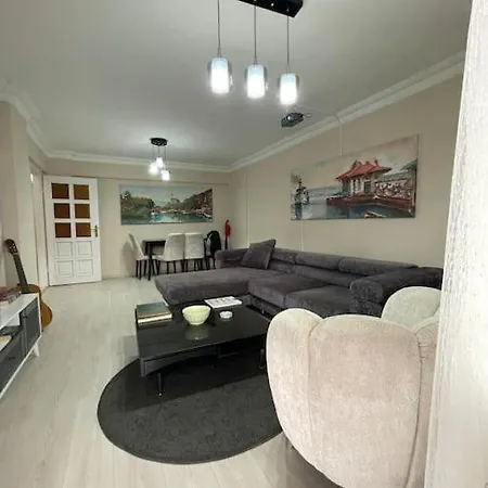 Merkezi Cift Terasli Ev * Istanbul