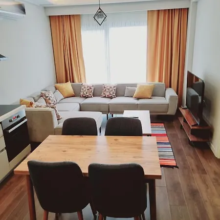Otto Residences Center 216 Apartment *