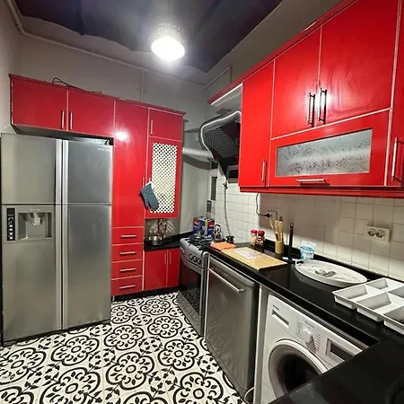 Apartment Sweet Family *