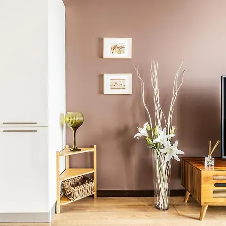 Chic Flat With Location In Sisli Istanbul