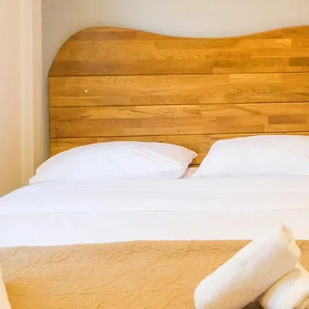 Lovely 1 Wac Close To Tophane Tram Station * İstanbul