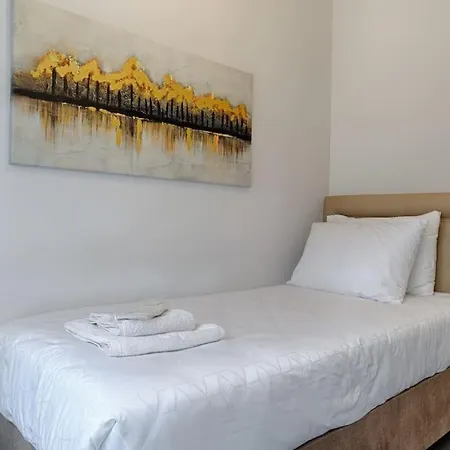 Azad Homes Bomonti