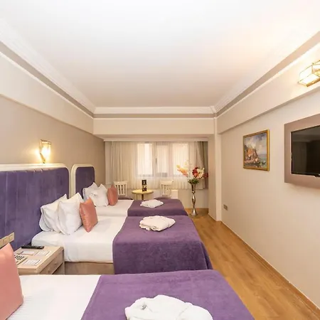 Hotel Grand Anka 4*