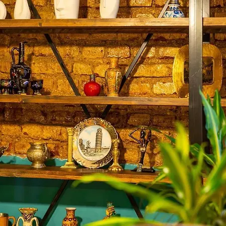 فيلة Botanical House In Town Square