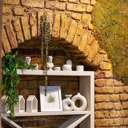 Botanical House In Town Square * اسطنبول