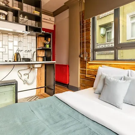Cozy And Charming Studio Flat In Beyoglu * Istanbul