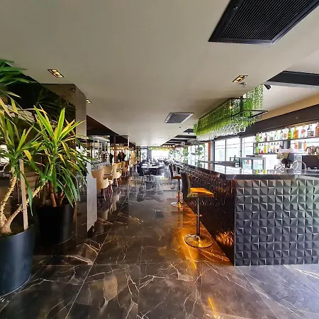 Hotel Air Boss Airport And Fair 4*