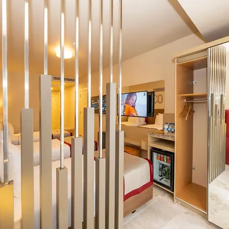 Ramada By Wyndham Pera Taksim 5* איסטמבול
