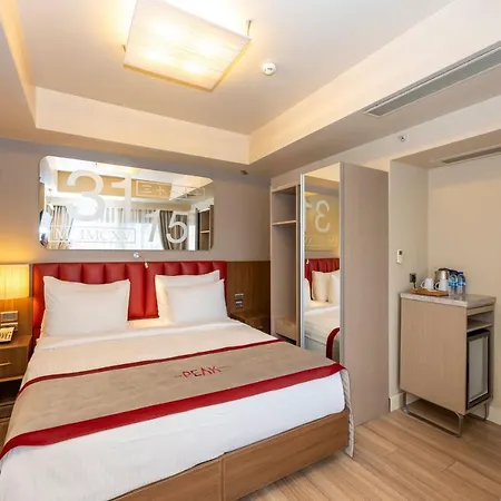 Ramada By Wyndham Pera Taksim 5*