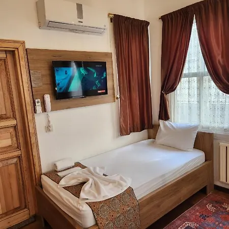 Kadikoey White House Hotel 3*